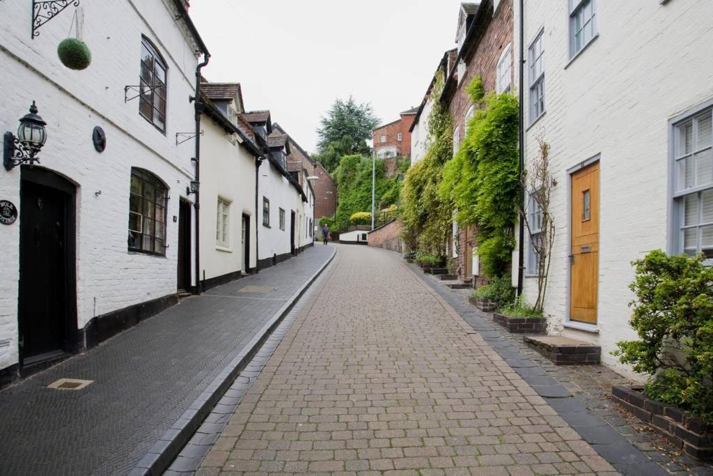 Shining Star, Cartway River Views (Adults Only) Bridgnorth Exterior photo
