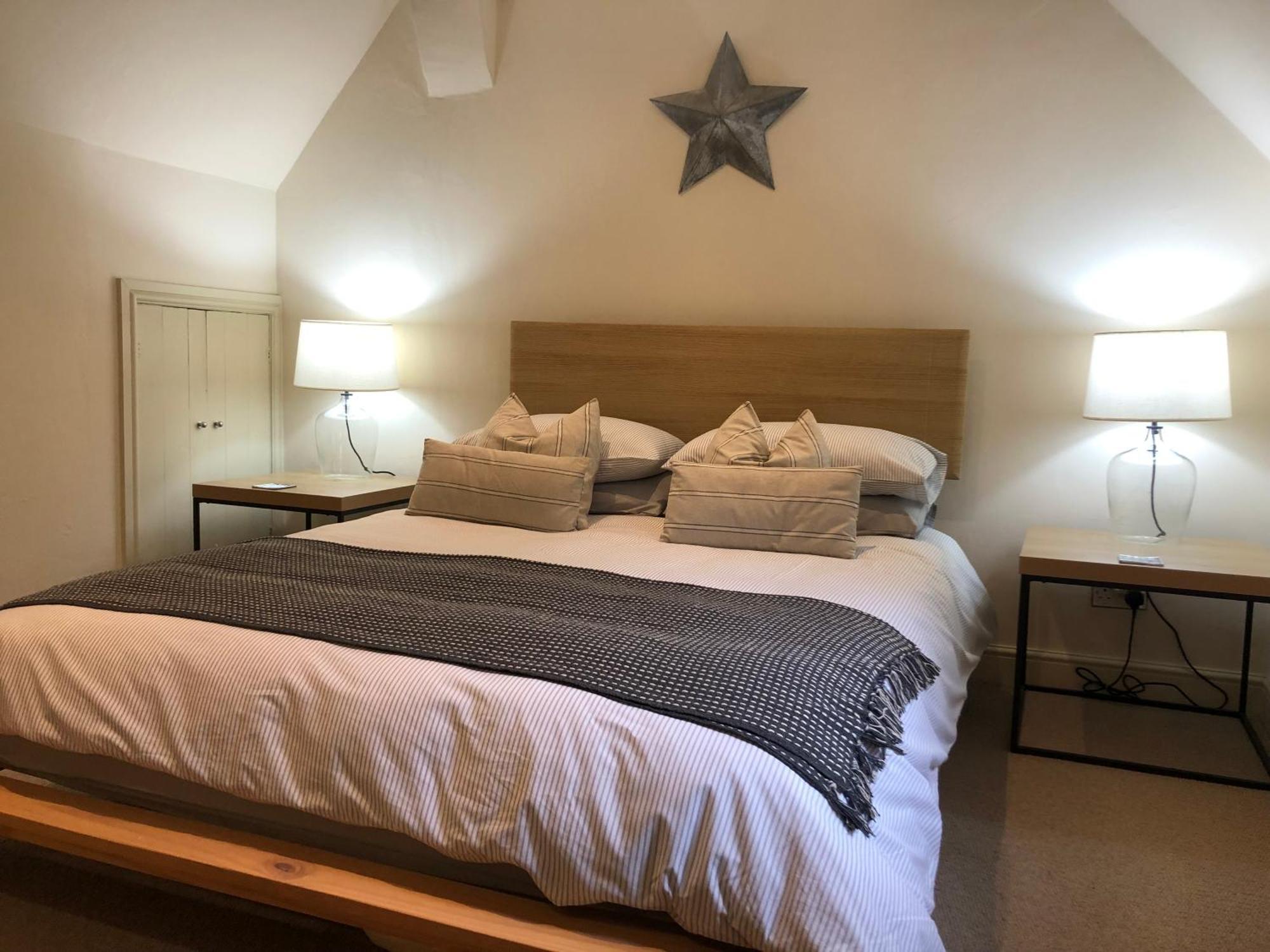 Shining Star, Cartway River Views (Adults Only) Bridgnorth Exterior photo
